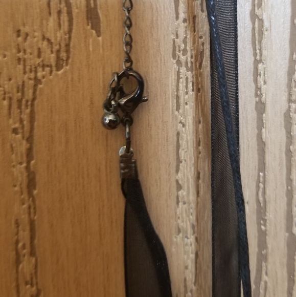 Necklace - Picture 3 of 3